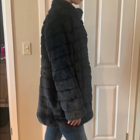Laundry by Shelli Segal - Navy Fur Coat - Picture 8 of 10